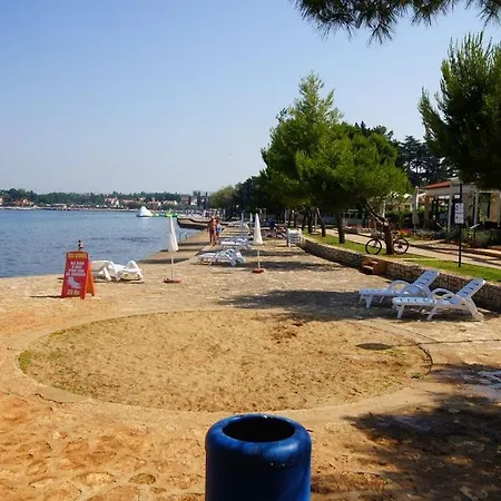 5203-1 For 6 Pers In * Poreč